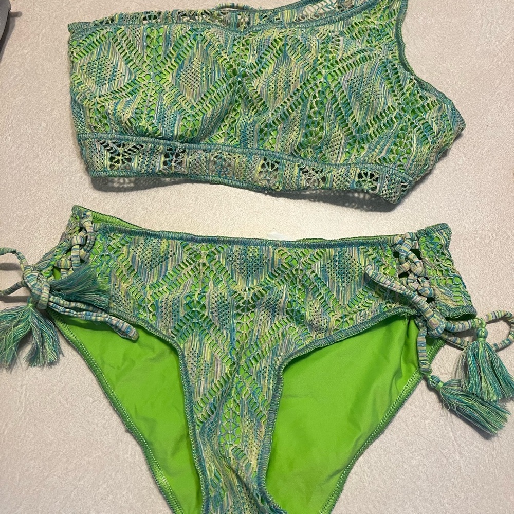 BECCA Crochet Bikini Set Small
